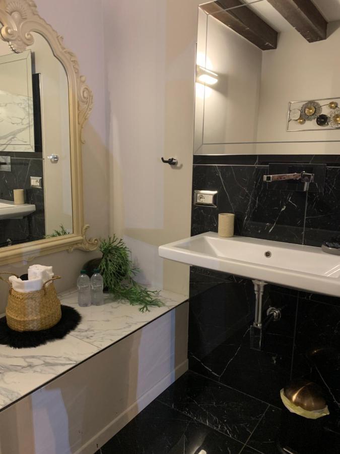 Dimora Fattorini B&B Кьоджа Экстерьер фото